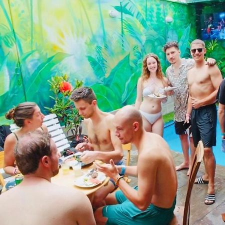 Rainbow Hostel Лима Экстерьер фото