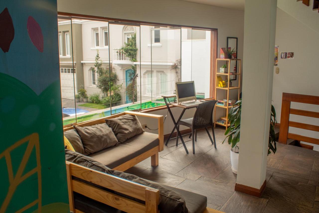 Rainbow Hostel Лима Экстерьер фото