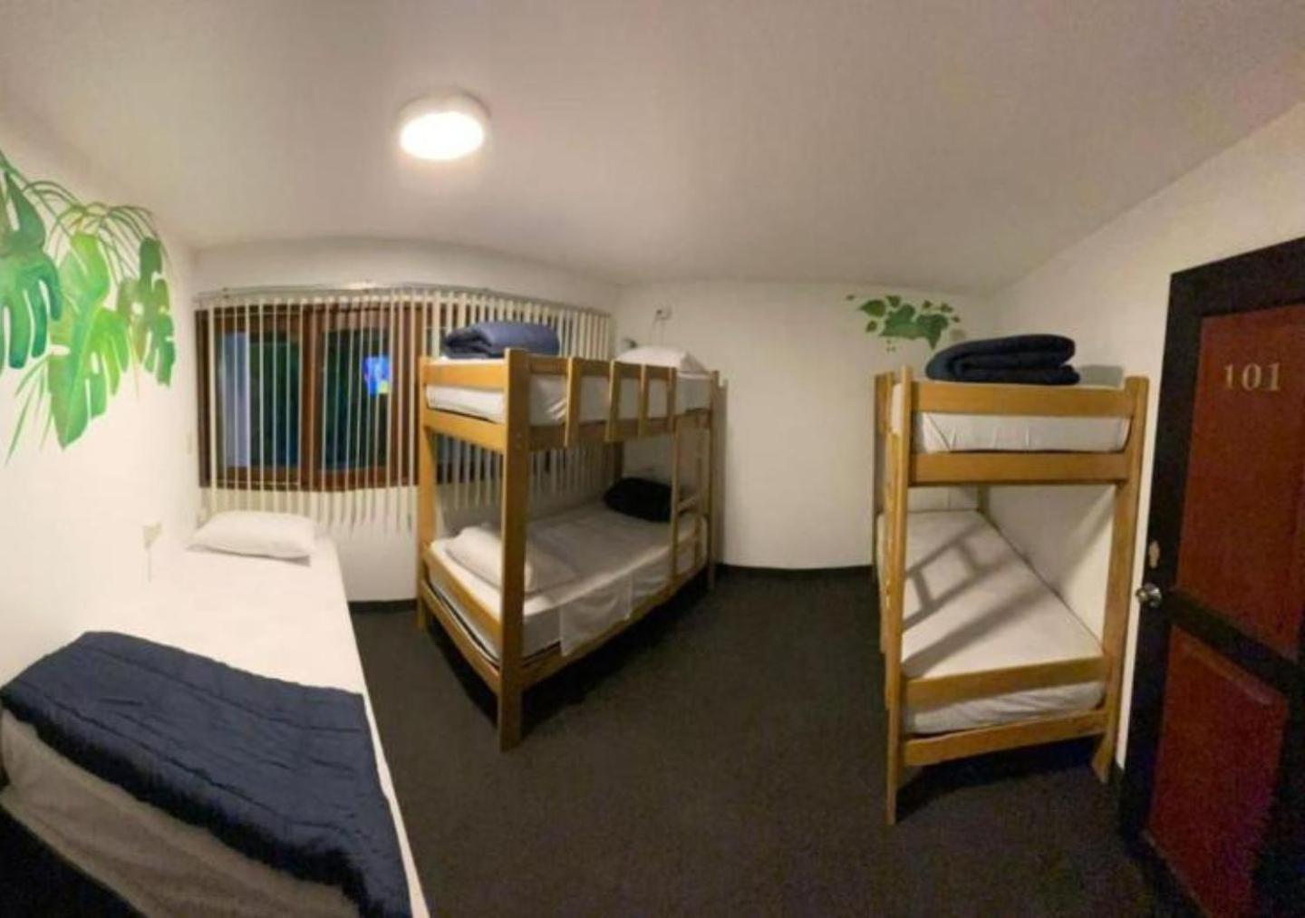 Rainbow Hostel Лима Экстерьер фото